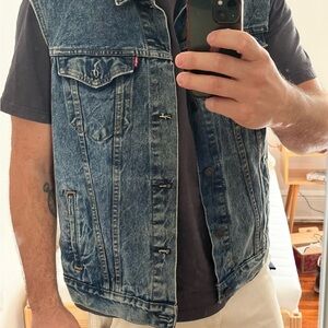 Levi’s Men's Denim Vest